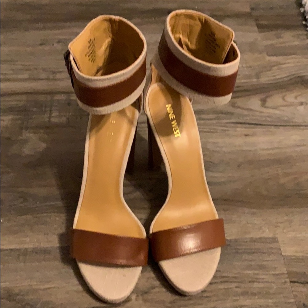New Nine West sandals - no box